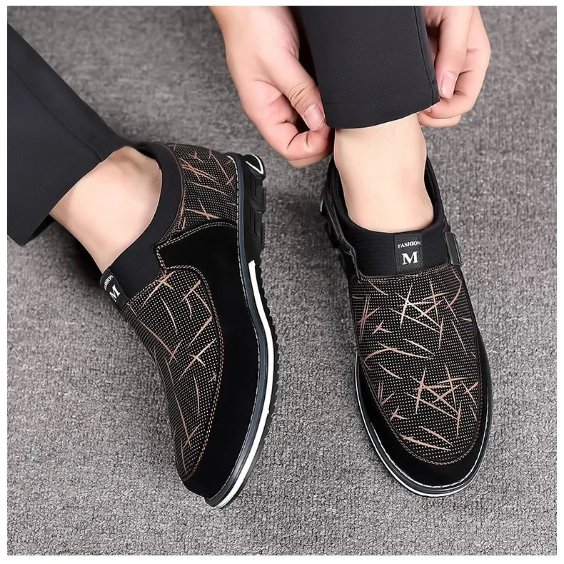 Black Casual Shoes for Men 
Classic Leather, Elegant, Mens Stylish Soft-soled Shoes. Business Lace-Up Office Men Shoes