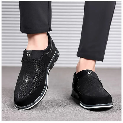 Black Casual Shoes for Men 
Classic Leather, Elegant, Mens Stylish Soft-soled Shoes. Business Lace-Up Office Men Shoes