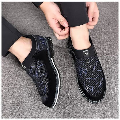 Black Casual Shoes for Men 
Classic Leather, Elegant, Mens Stylish Soft-soled Shoes. Business Lace-Up Office Men Shoes