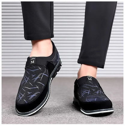 Black Casual Shoes for Men 
Classic Leather, Elegant, Mens Stylish Soft-soled Shoes. Business Lace-Up Office Men Shoes