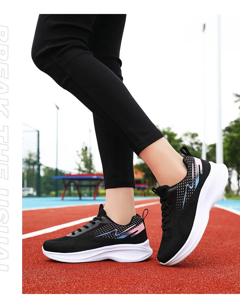 Running Weaving Sports Shoes